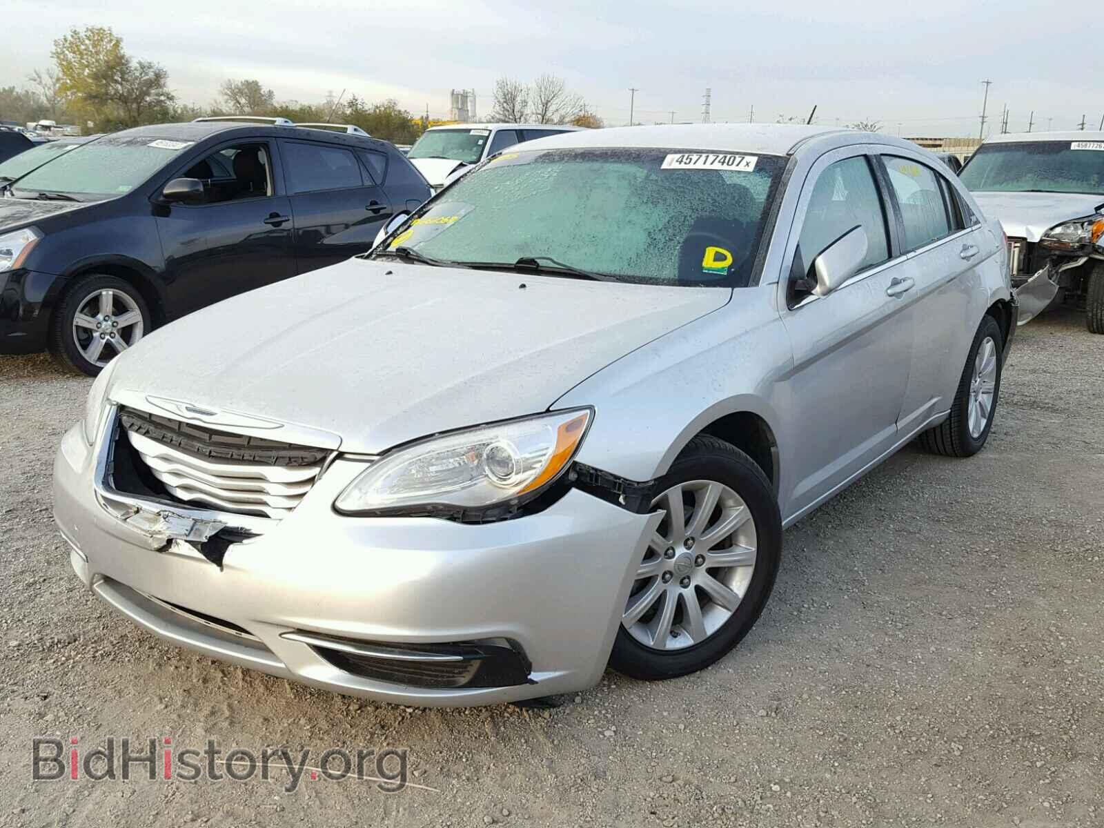 2012 CHRYSLER 200 - VIN: 1C3CCBAB8CN262067 - Photo 2