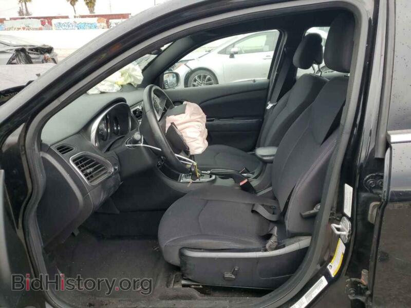 2013 Chrysler 200 (VIN 1C3CCBBB4DN696177) — photo 7 of 12
