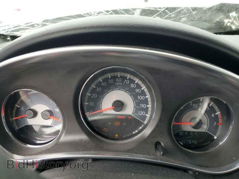 2013 Chrysler 200 (VIN 1C3CCBBB4DN696177) — photo 9 of 12