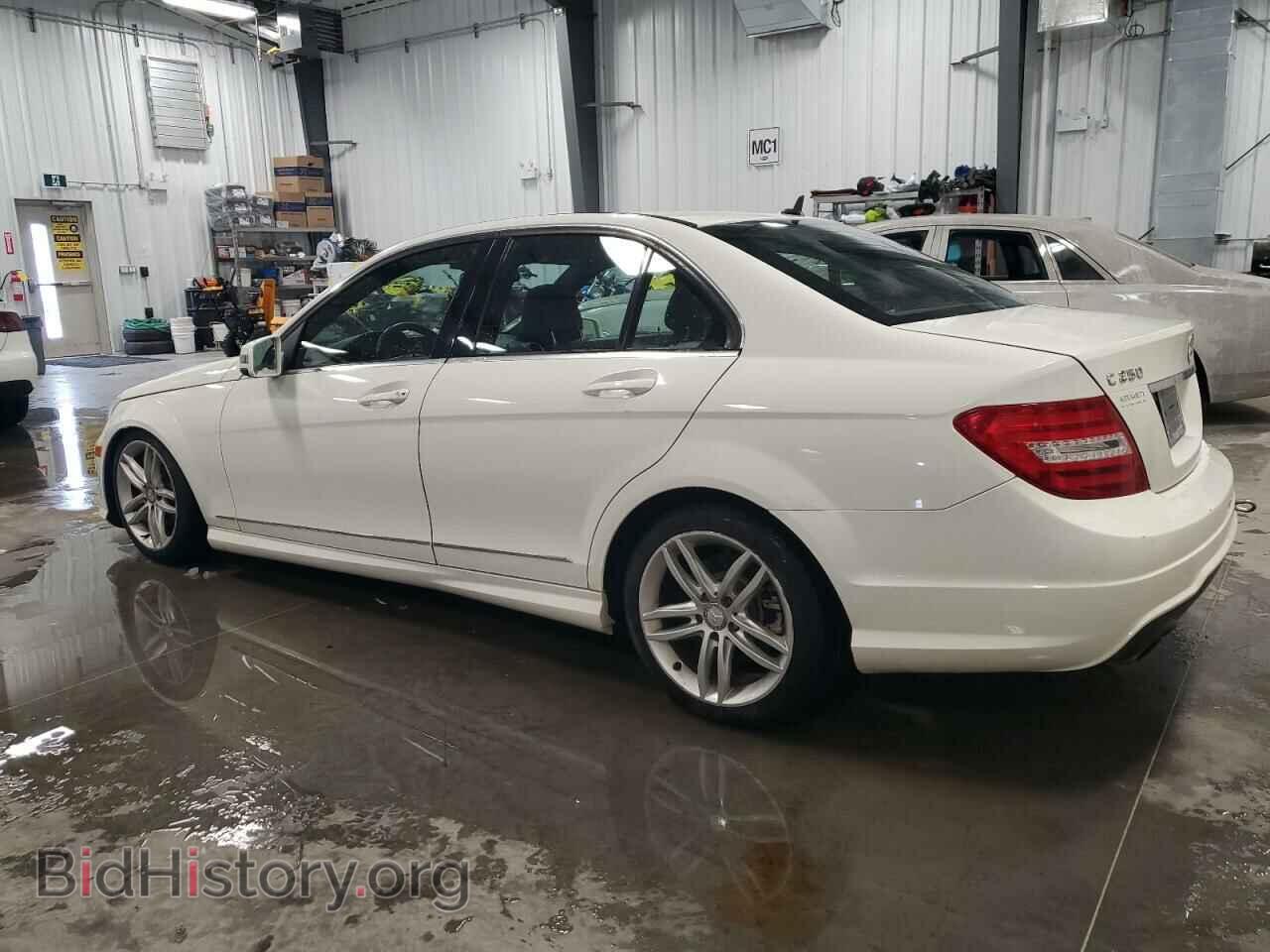 2012 MERCEDES-BENZ C-CLASS - VIN: WDDGF8FB5CA699439 - Фото 2