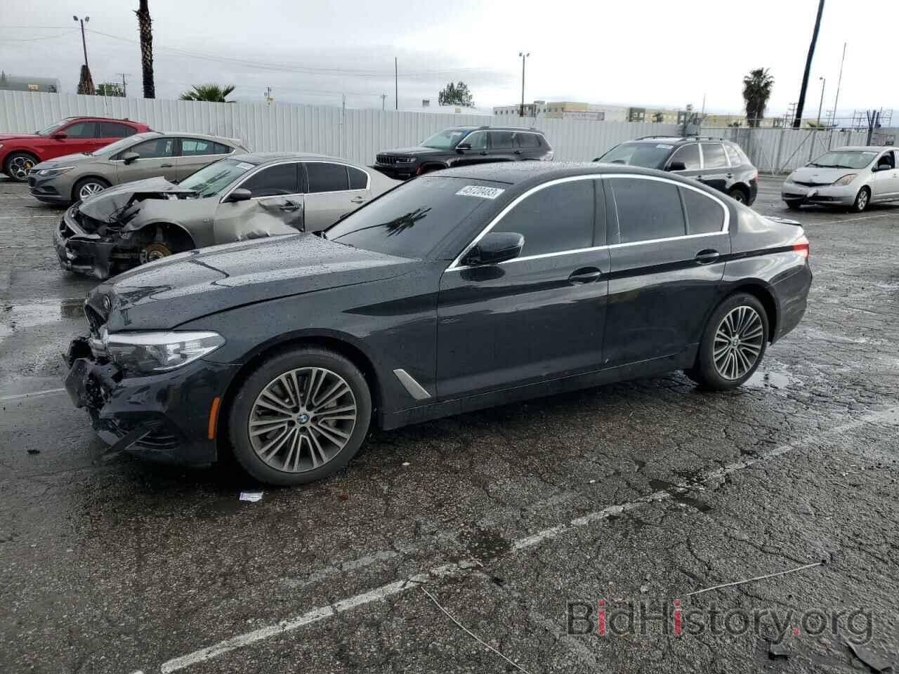 Photo WBAJE5C59KWW22152 - BMW 5 SERIES 2019