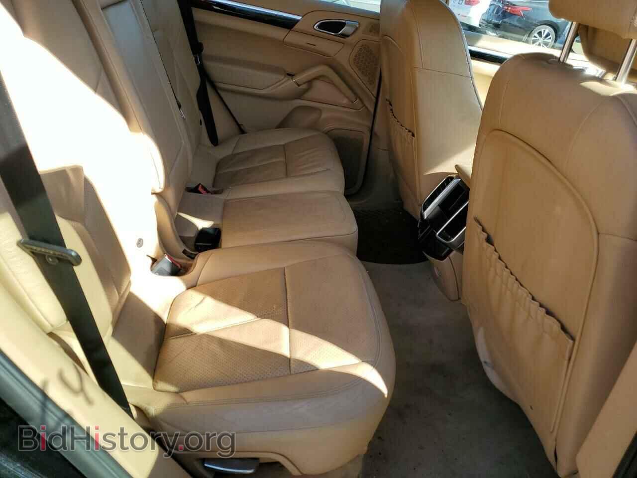 2011 PORSCHE CAYENNE - VIN: WP1AB2A27BLA44359 - Фото 10