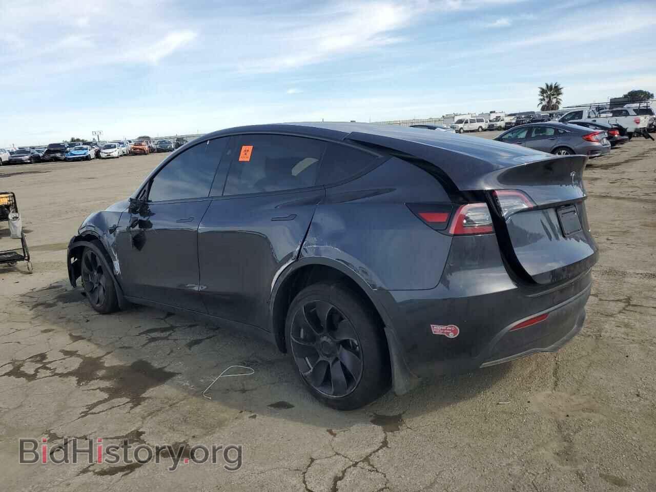 2024 TESLA MODEL Y - VIN: 7SAYGDEEXRF014130 - Фото 2