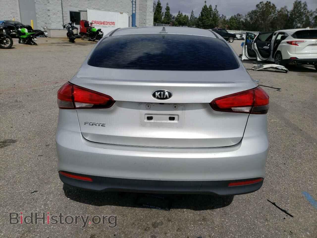 2017 KIA FORTE - VIN: 3KPFL4A75HE063831 - Фото 6