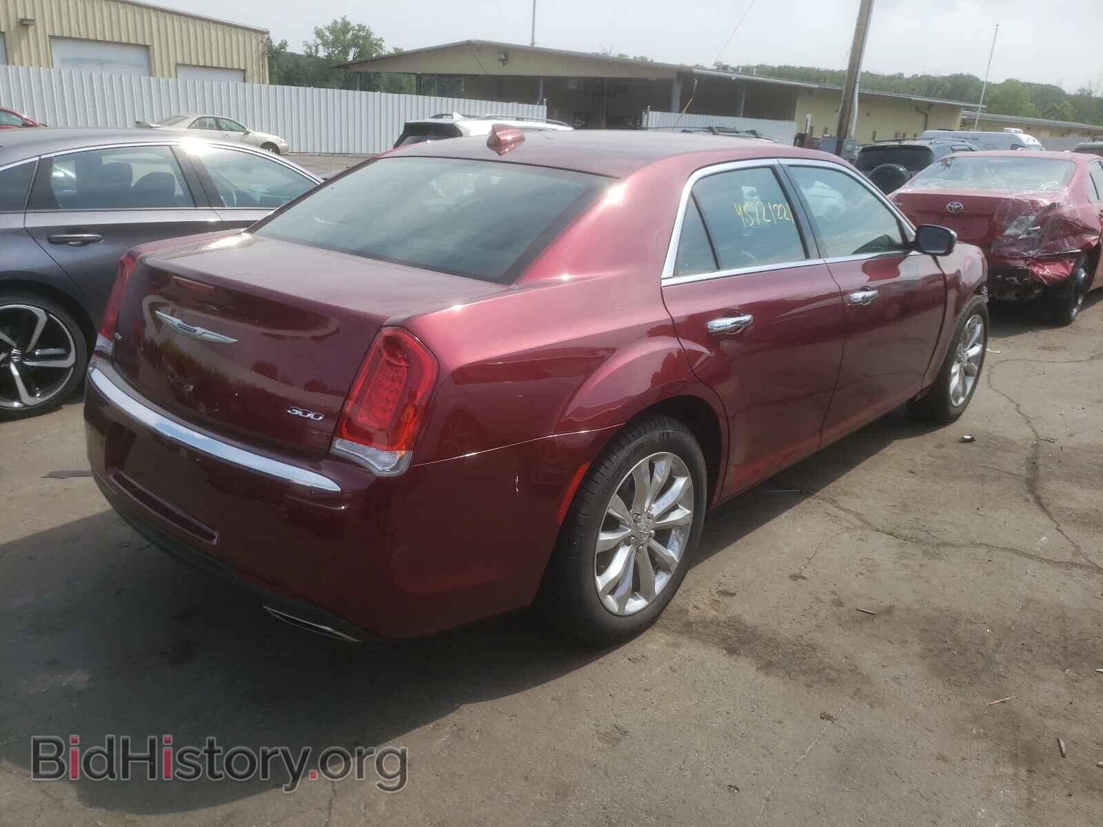 2019 CHRYSLER 300 - VIN: 2C3CCAKG8KH566592 - Фото 4