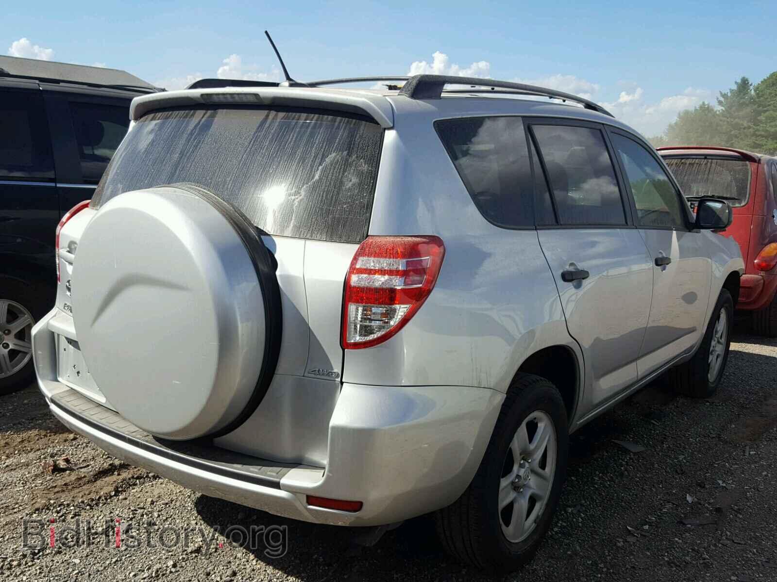 2011 TOYOTA RAV4 - VIN: 2T3BF4DV4BW110729 - Фото 4
