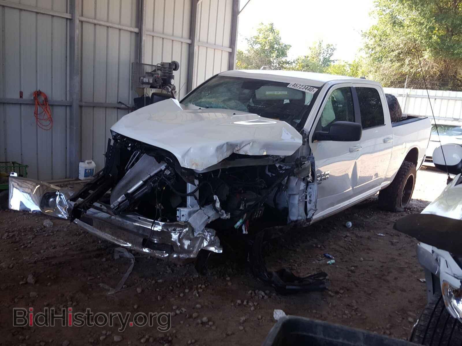 2019 RAM 1500 CLASS - VIN: 1C6RR6TT0KS585490 - Фото 2