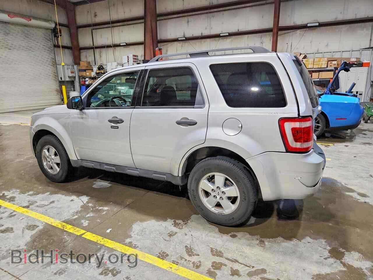 2011 FORD ESCAPE - VIN: 1FMCU0DG4BKA22711 - Фото 2