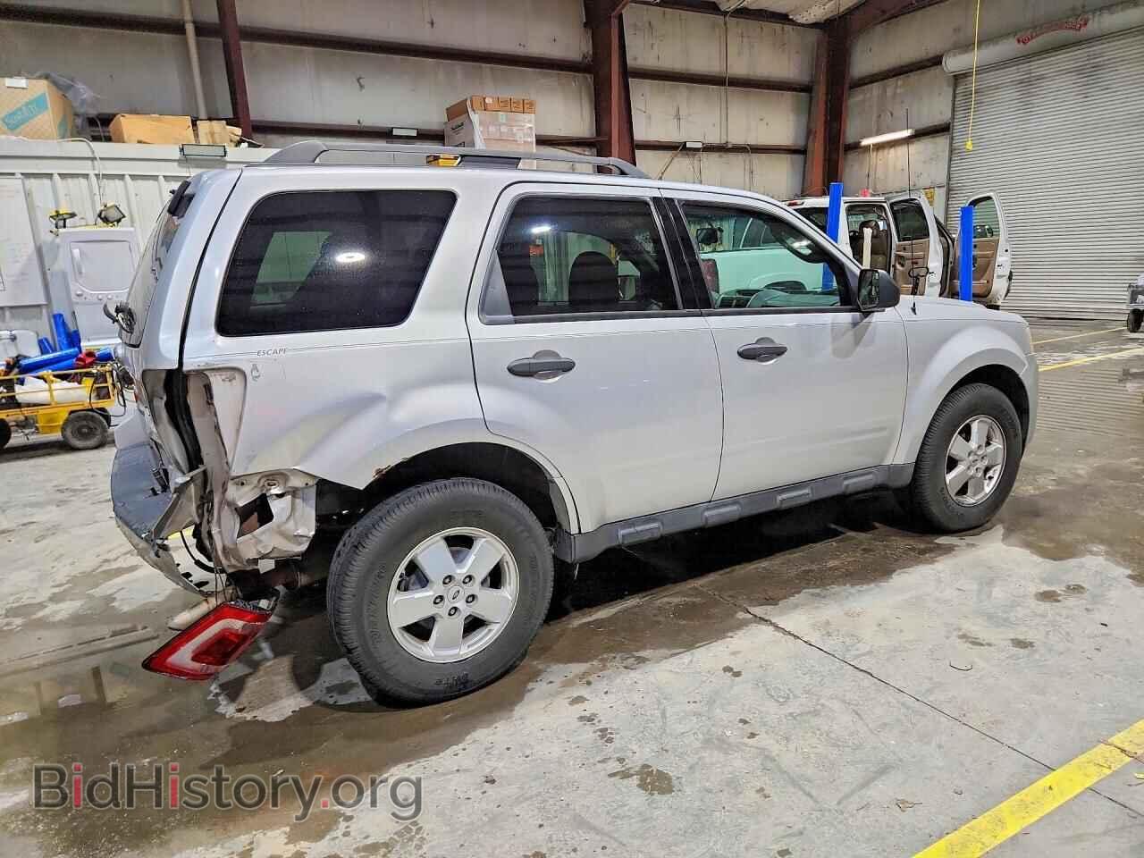 2011 FORD ESCAPE - VIN: 1FMCU0DG4BKA22711 - Фото 3