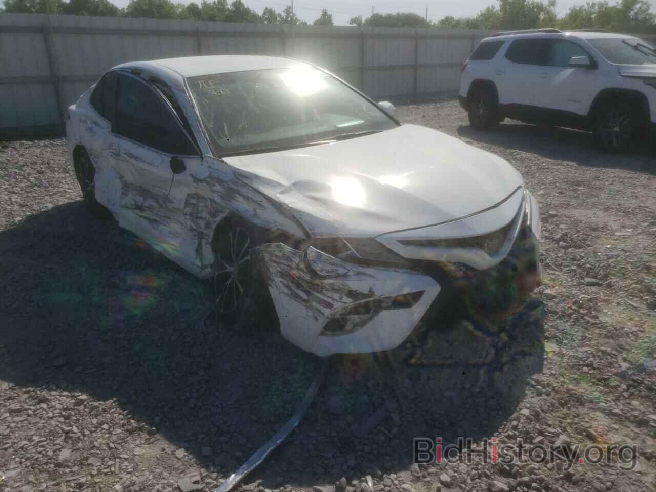 Photo JTNB11HK1J3033036 - TOYOTA CAMRY 2018