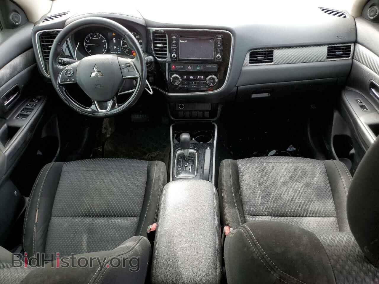 2017 MITSUBISHI OUTLANDER - VIN: JA4AD2A38HZ068285 - Фото 8