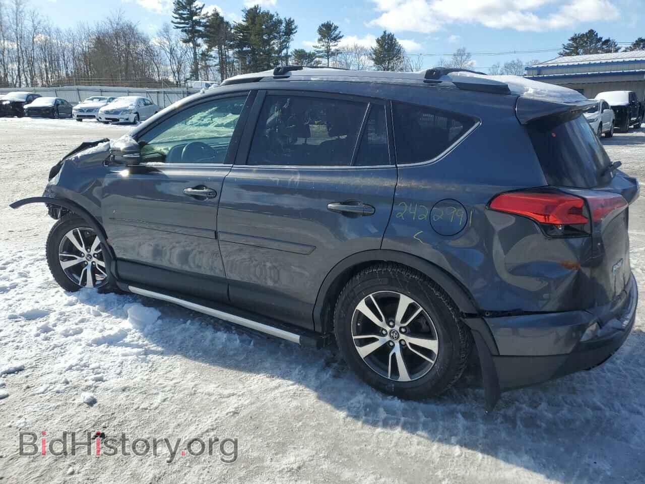 2018 TOYOTA RAV4 - VIN: JTMRFREV1JD228551 - Photo 2