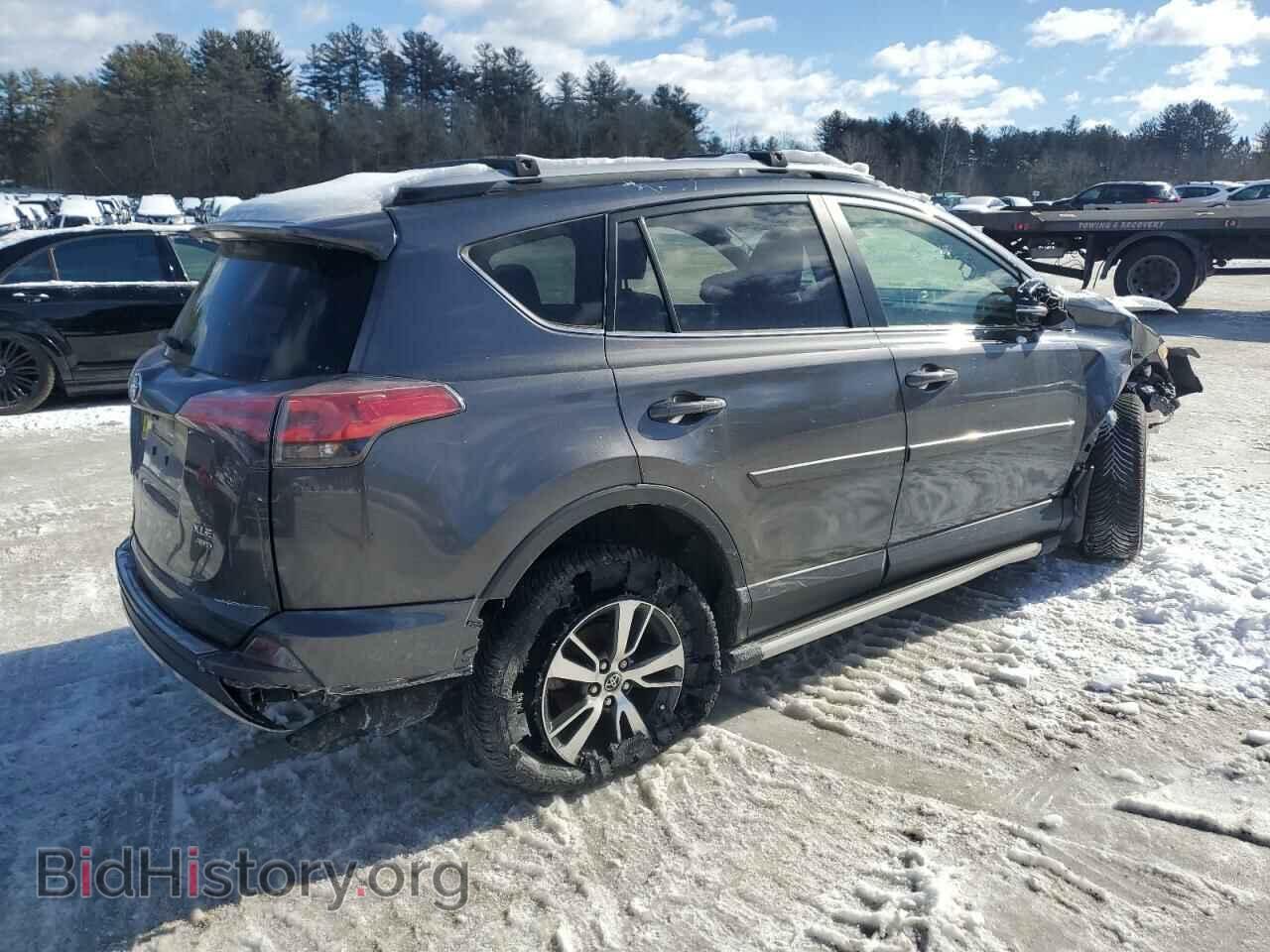 2018 TOYOTA RAV4 - VIN: JTMRFREV1JD228551 - Photo 3