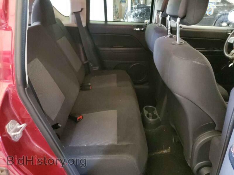 2012 Jeep COMPASS (VIN 1C4NJDEB2CD577730) — photo 6 of 10