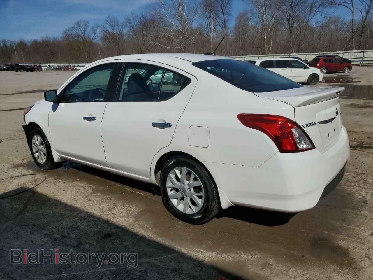 2019 NISSAN VERSA - VIN: 3N1CN7AP3KL879912 - Фото 2