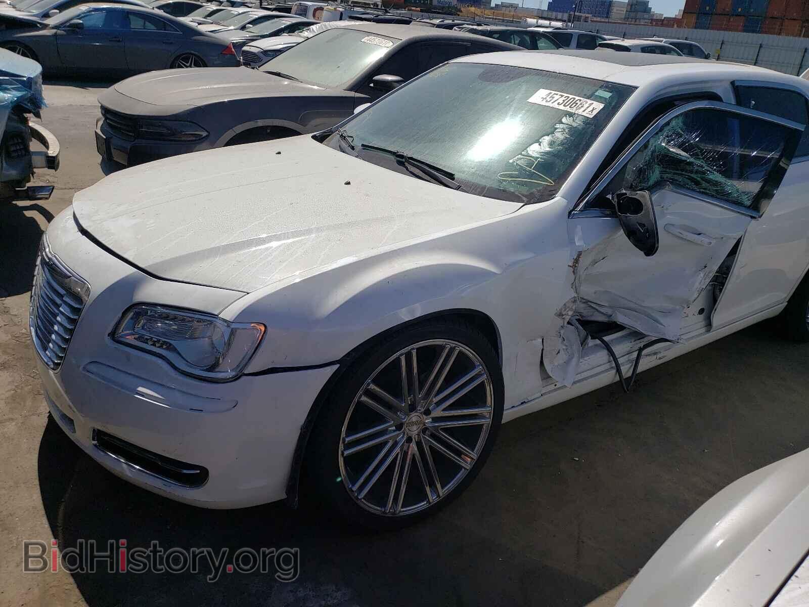 2014 CHRYSLER 300 - VIN: 2C3CCAAG1EH175936 - Фото 9