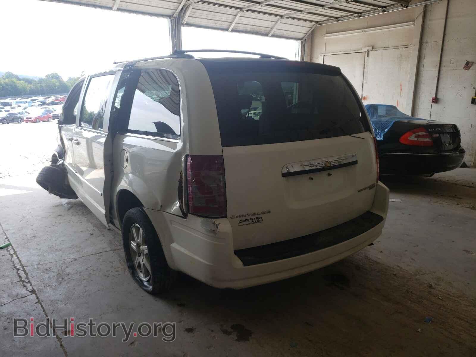 2010 CHRYSLER MINIVAN - VIN: 2A4RR5D1XAR266902 - Фото 3