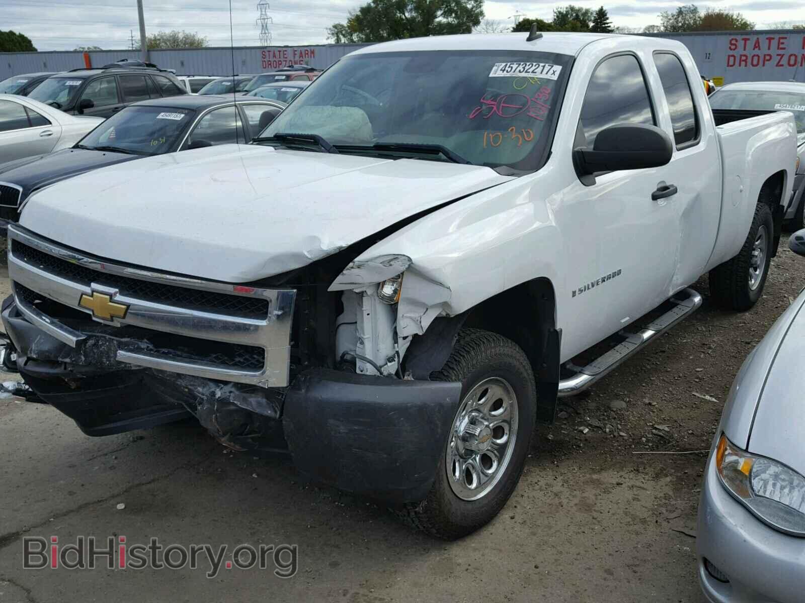 2007 CHEVROLET SILVERADO - VIN: 1GCEC19X77Z609367 - Photo 2