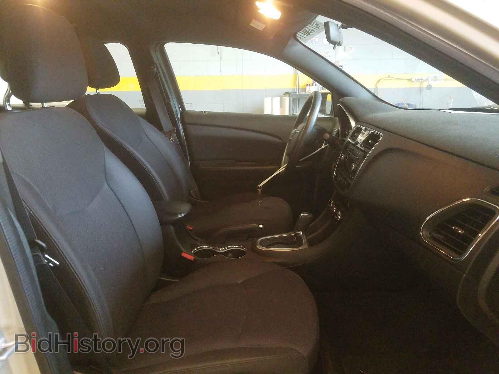 2014 CHRYSLER 200 - VIN: 1C3CCBAB3EN208047 - Фото 5