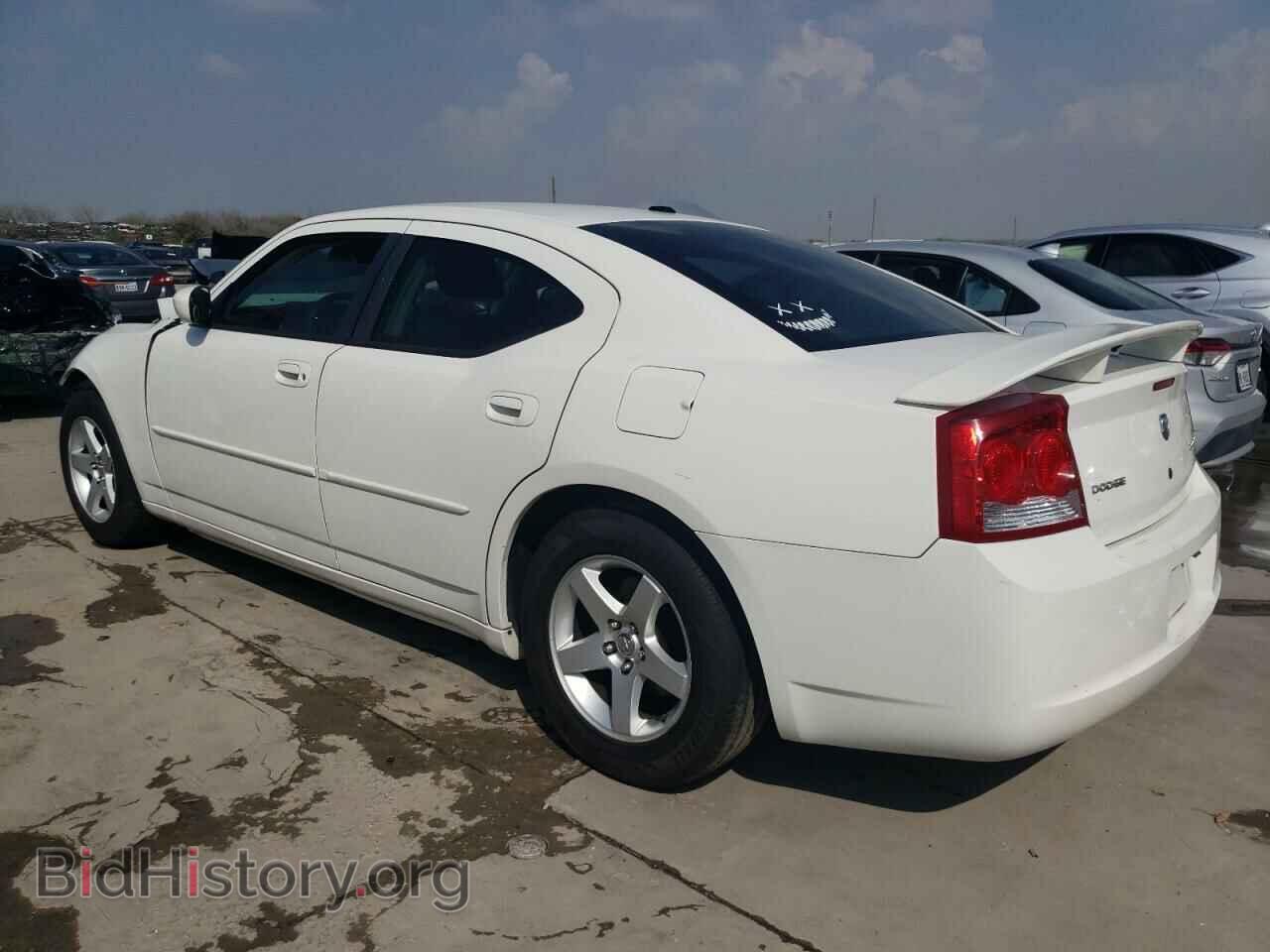 2010 DODGE CHARGER - VIN: 2B3CA3CV4AH229041 - Фото 2