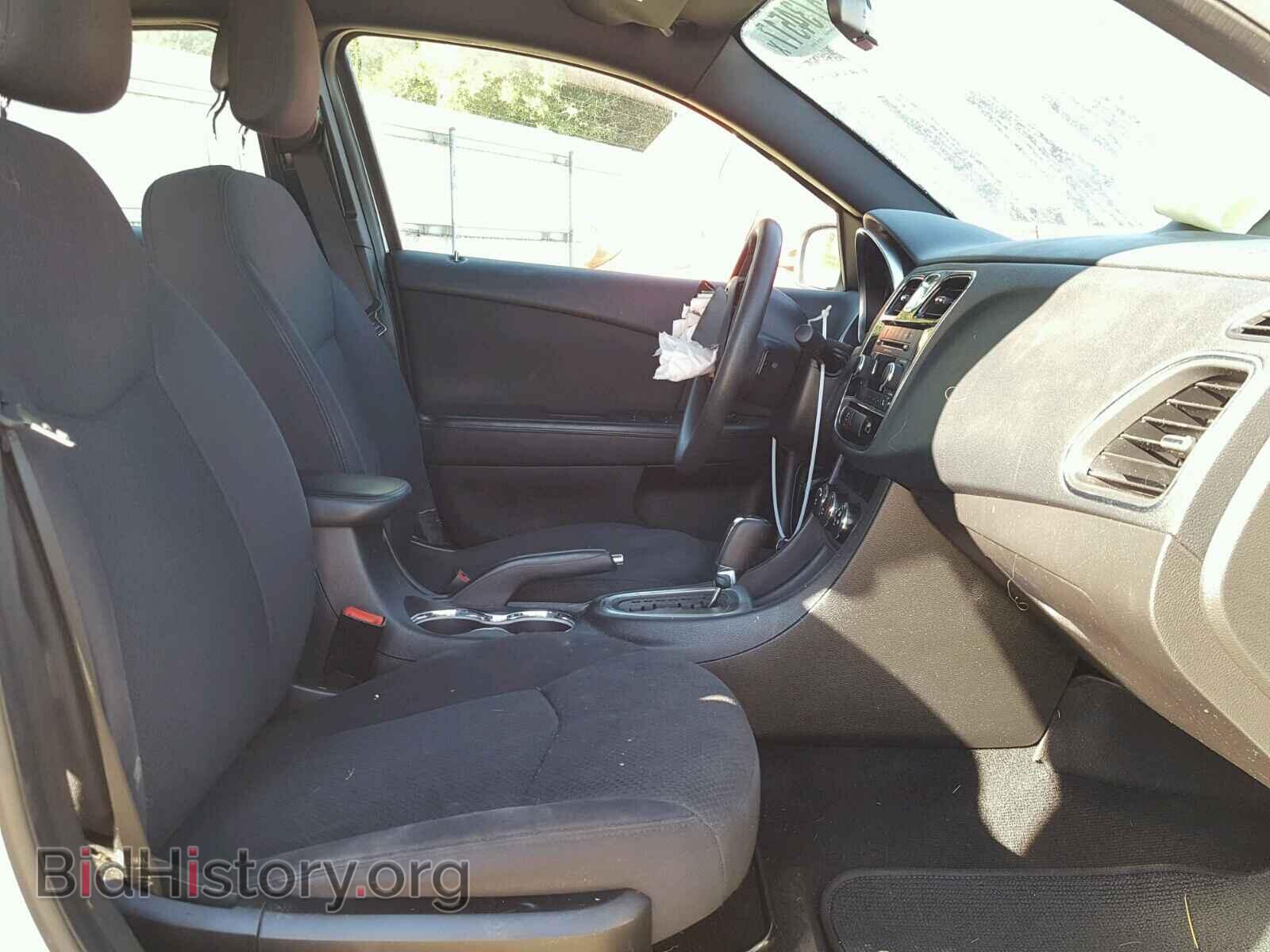 2012 CHRYSLER 200 - VIN: 1C3CCBAB0CN273323 - Photo 5