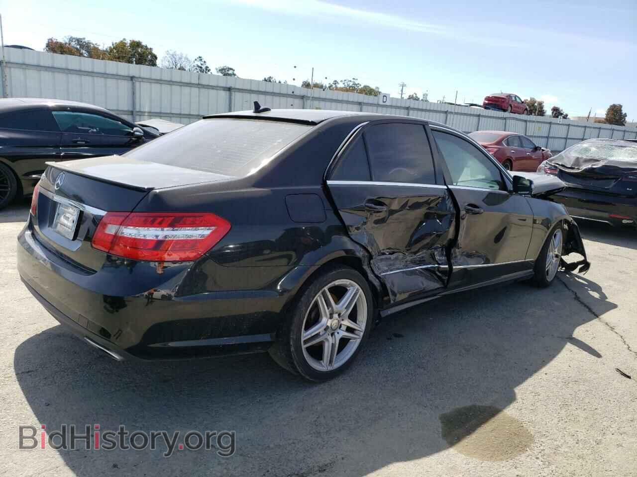 2011 MERCEDES-BENZ E-CLASS - VIN: WDDHF5GB5BA322884 - Фото 3