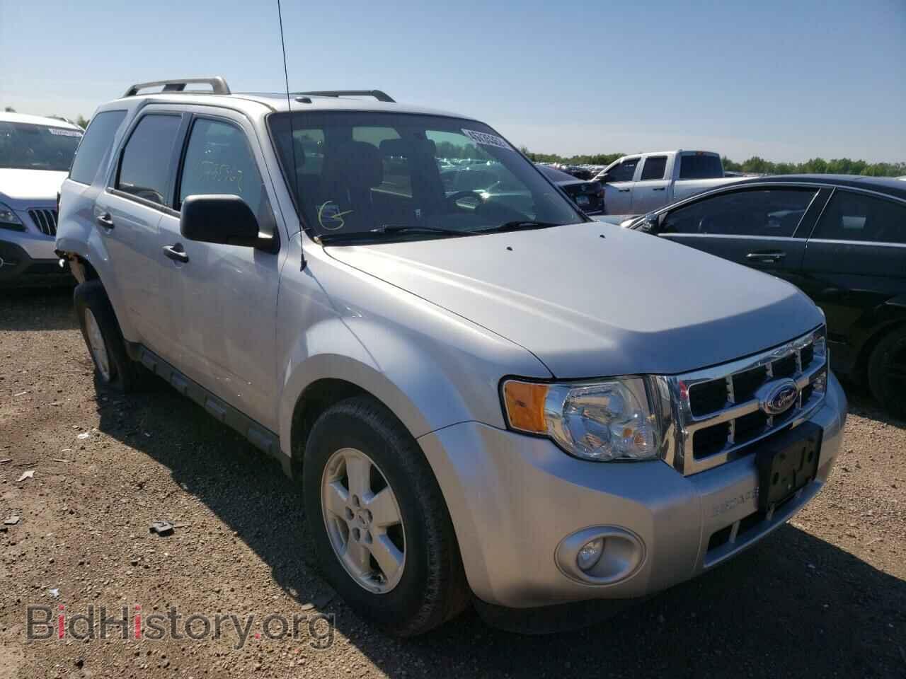 Фотография 1FMCU0DGXBKB95973 - FORD ESCAPE 2011