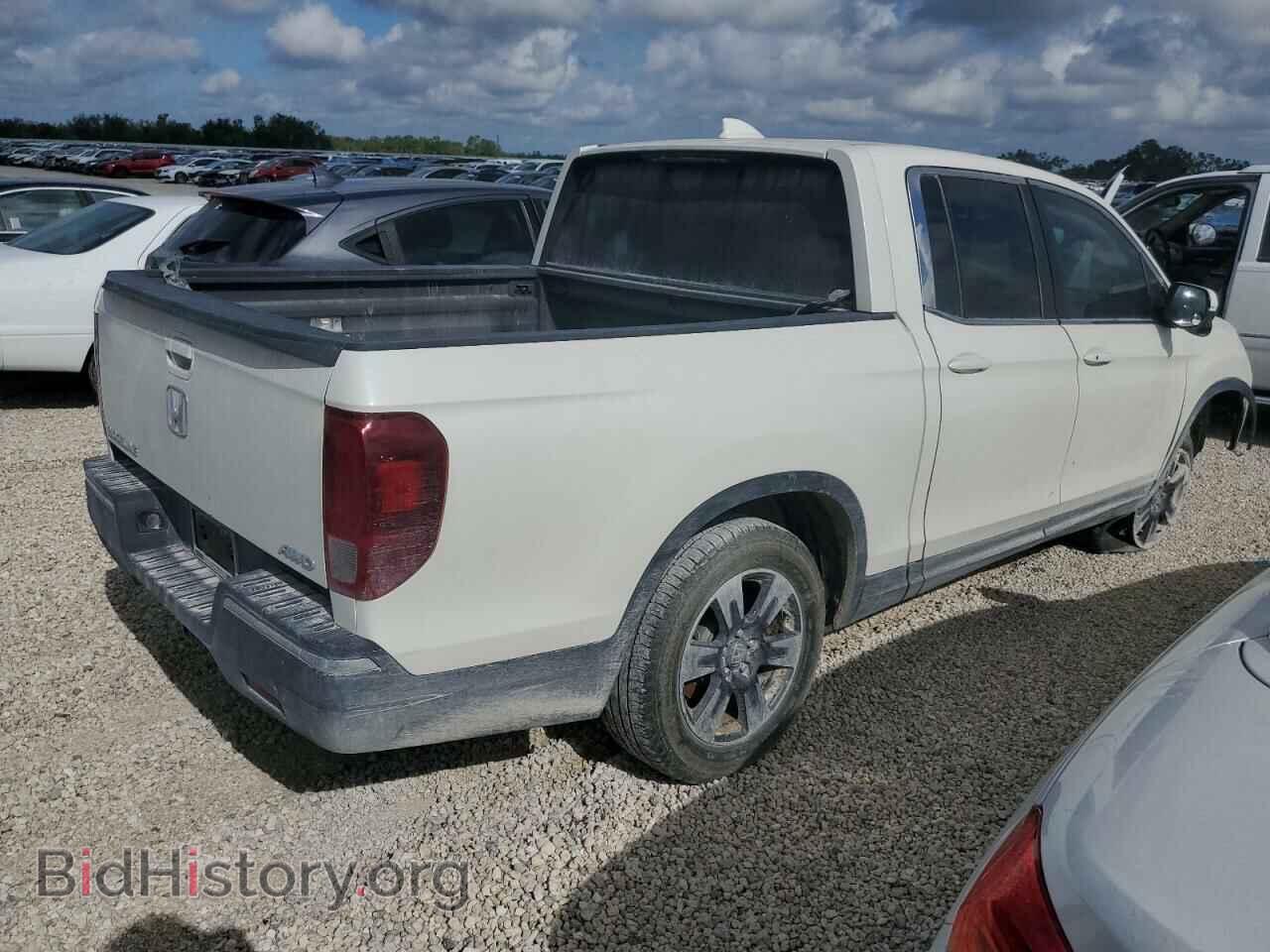 2018 HONDA RIDGELINE - VIN: 5FPYK3F62JB015118 - Фото 3