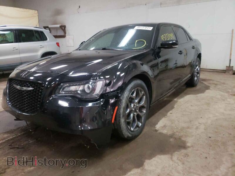 2017 Chrysler 300 (VIN 2C3CCAGG2HH597483) — photo 2 of 10