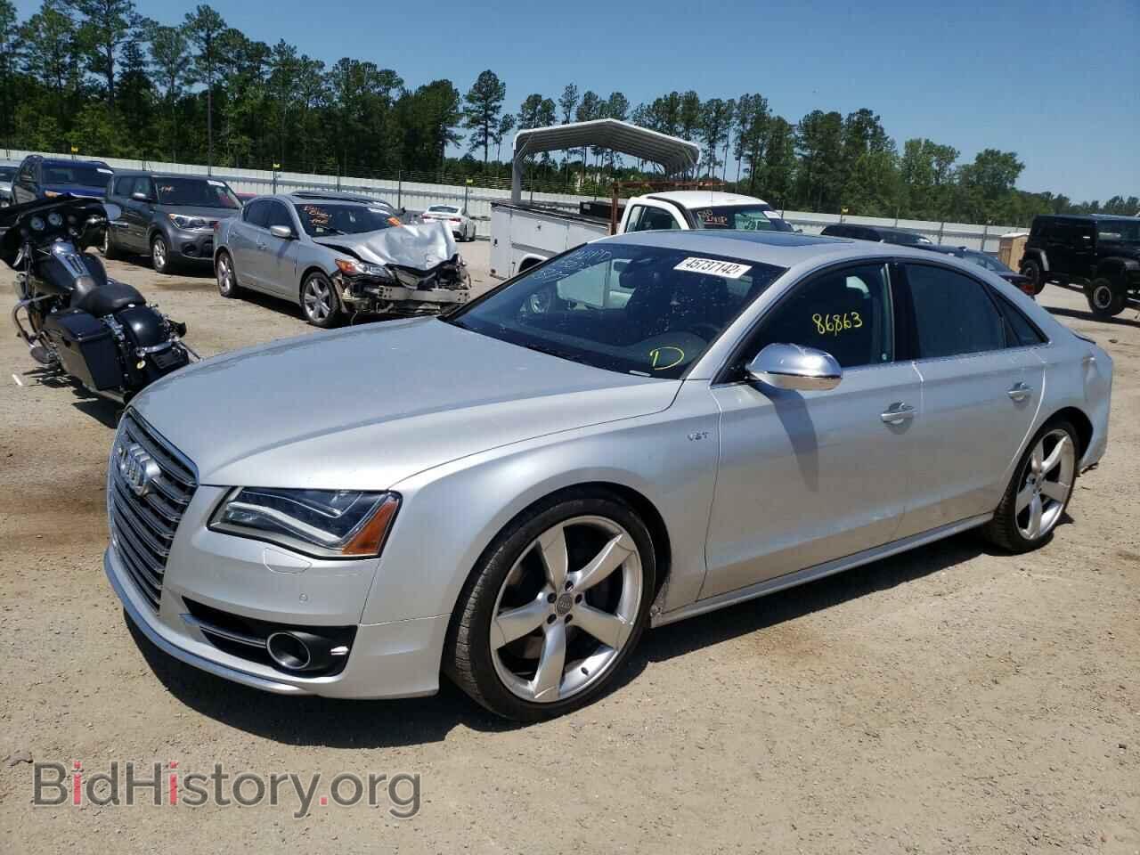 2013 AUDI S8 - VIN: WAUD2AFD3DN025377 - Фото 2