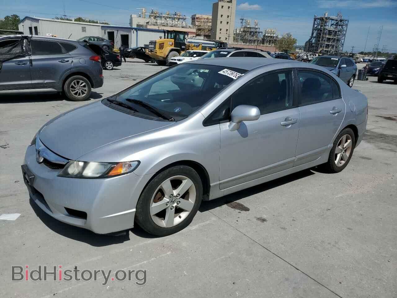 Photo 19XFA1F60BE044308 - HONDA CIVIC 2011