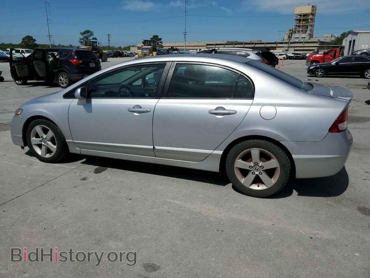 2011 HONDA CIVIC - VIN: 19XFA1F60BE044308 - Фото 2