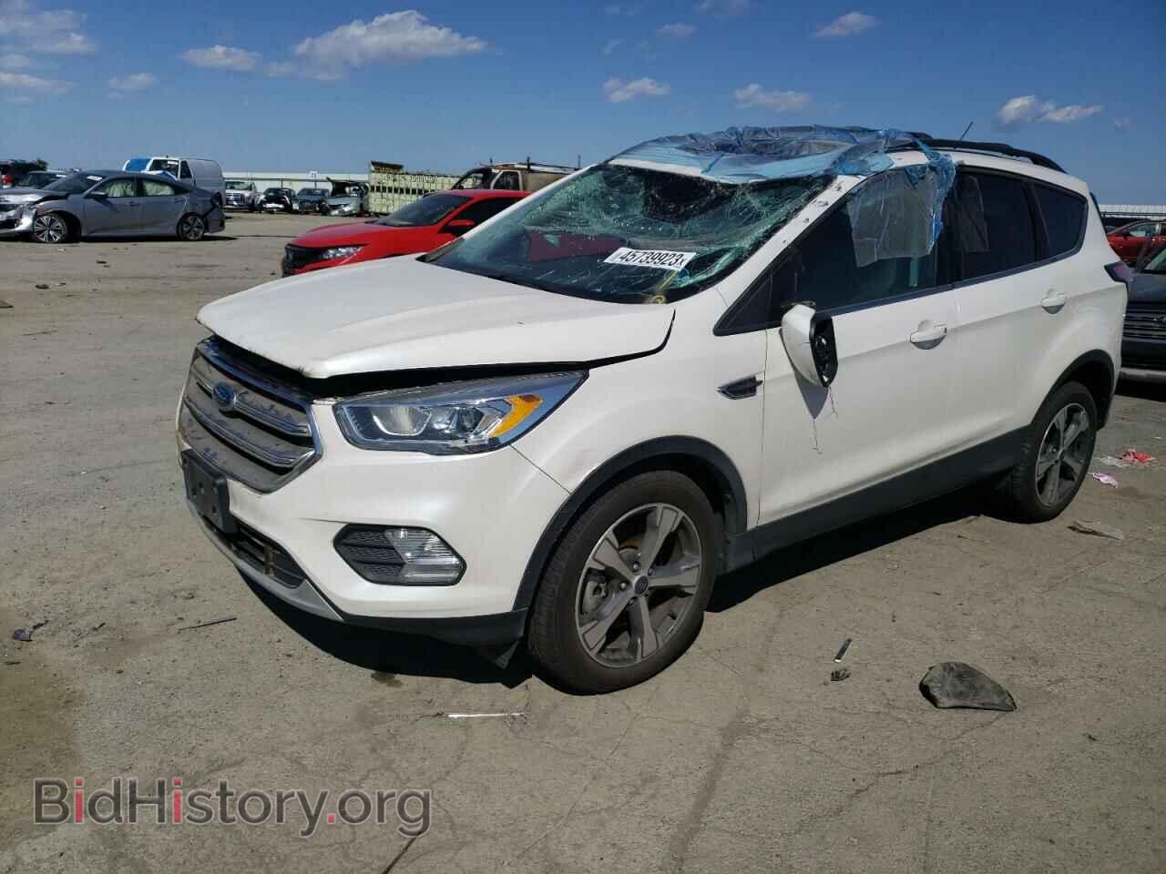 Фотография 1FMCU0G91HUB61043 - FORD ESCAPE 2017