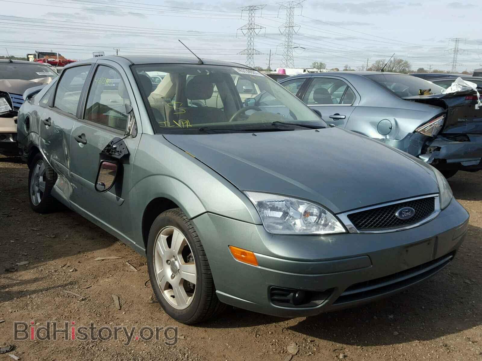 Photo 1FAFP34N25W105968 - FORD FOCUS 2005