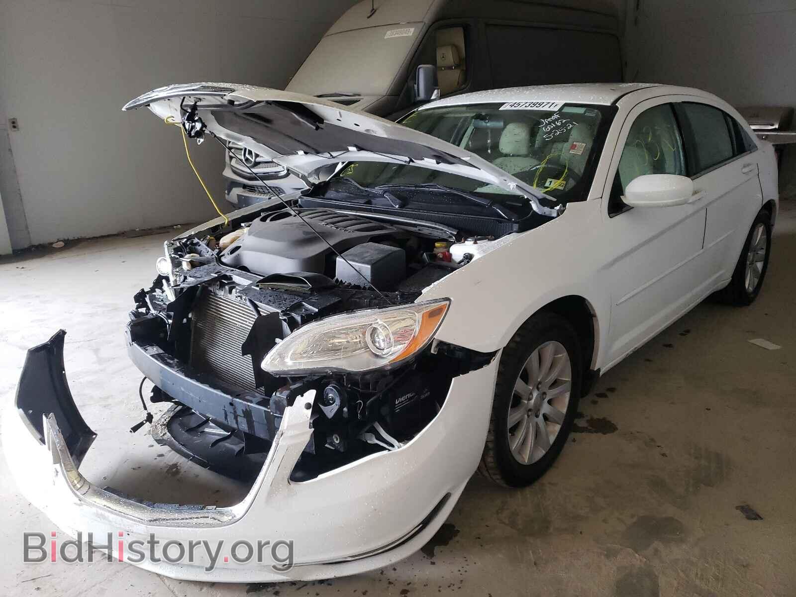 2013 CHRYSLER 200 - VIN: 1C3CCBBG4DN660162 - Фото 2