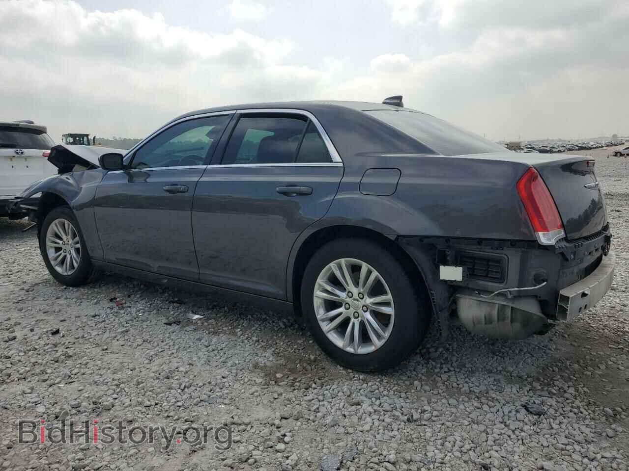 2017 CHRYSLER 300 - VIN: 2C3CCAAG8HH521887 - Фото 2