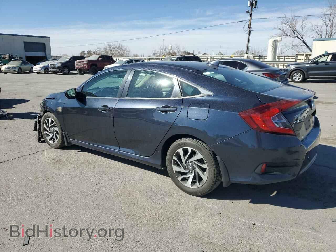 2018 HONDA CIVIC - VIN: 19XFC2F72JE011771 - Фото 2