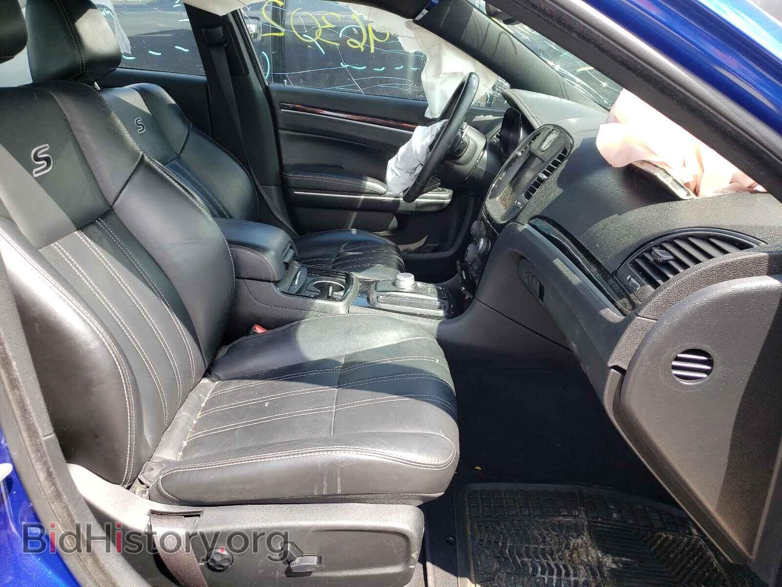 2019 CHRYSLER 300 - VIN: 2C3CCABG2KH516657 - Фото 5