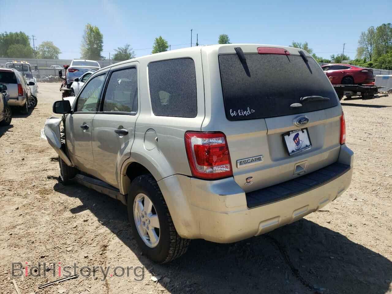 2011 FORD ESCAPE - VIN: 1FMCU0C72BKB36997 - Фото 3
