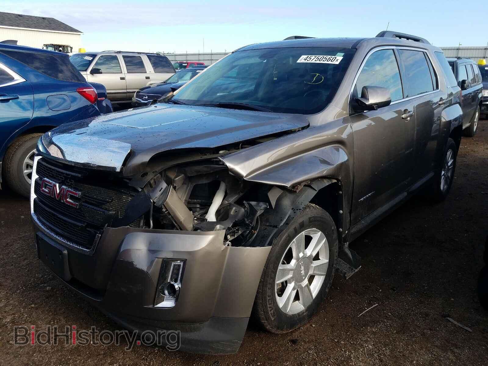 2011 GMC TERRAIN - VIN: 2CTALSEC8B6450701 - Photo 2