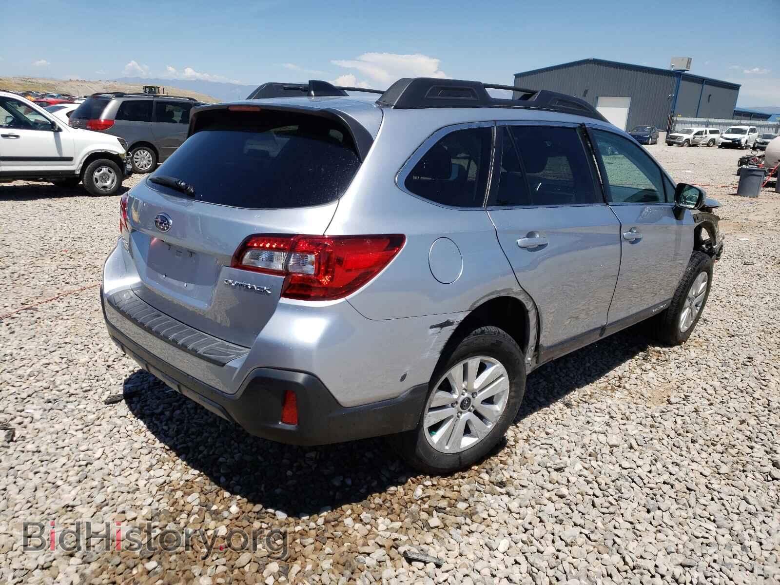 2019 SUBARU OUTBACK - VIN: 4S4BSAFC3K3235726 - Фото 4