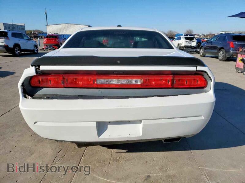 2014 Dodge CHALLENGER (VIN 2C3CDYAG0EH285575) — photo 6 of 12