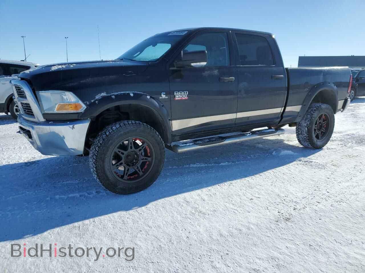 Photo 3D73Y3CL3BG569555 - DODGE All Models 2011