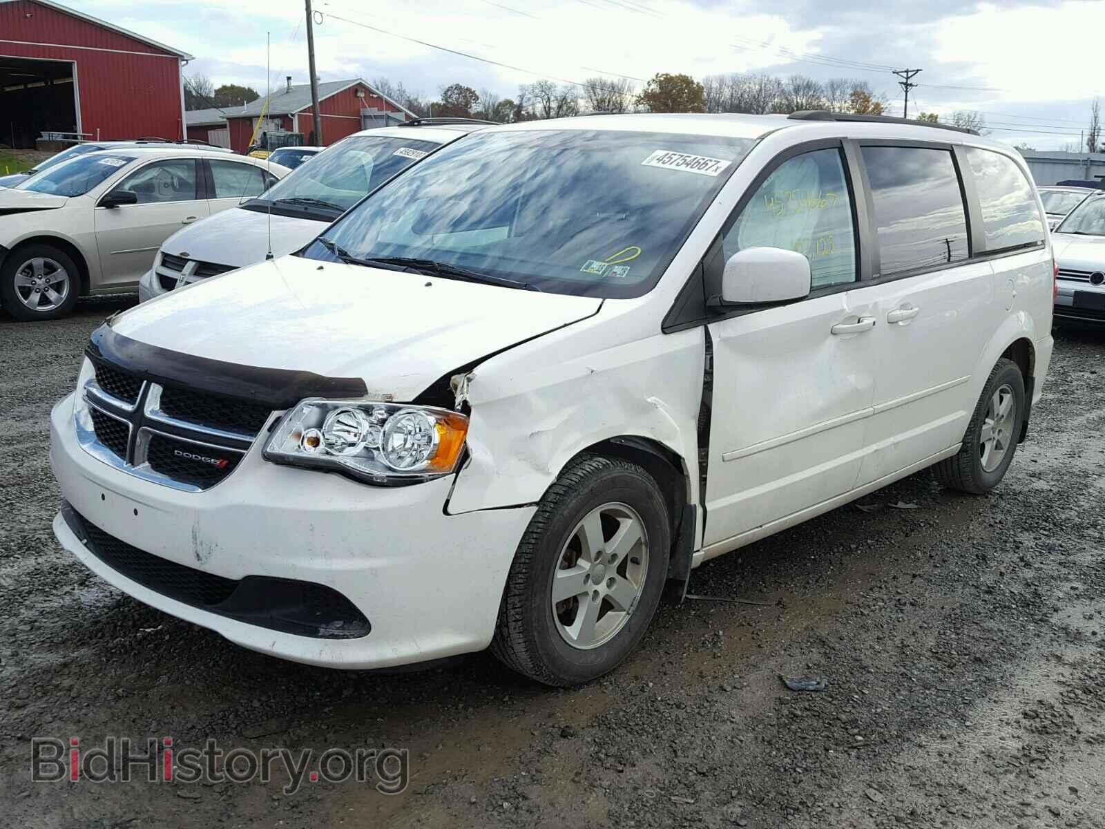 2013 DODGE CARAVAN - VIN: 2C4RDGCG1DR551952 - Фото 2
