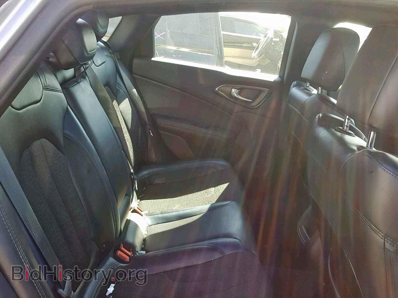 2016 CHRYSLER 200 - VIN: 1C3CCCBB0GN151412 - Фото 6