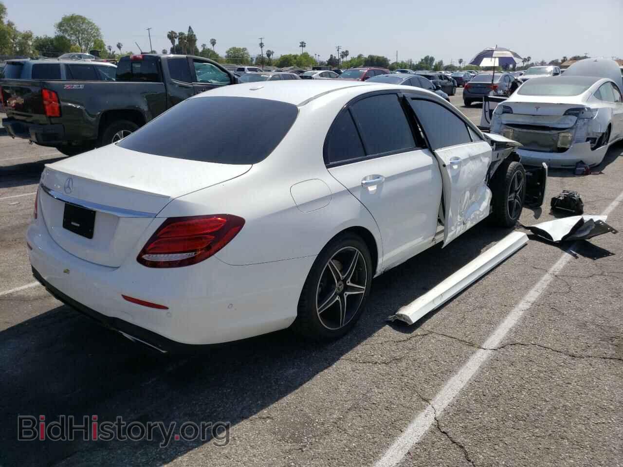 2018 MERCEDES-BENZ E-CLASS - VIN: WDDZF4JB5JA342008 - Фото 4