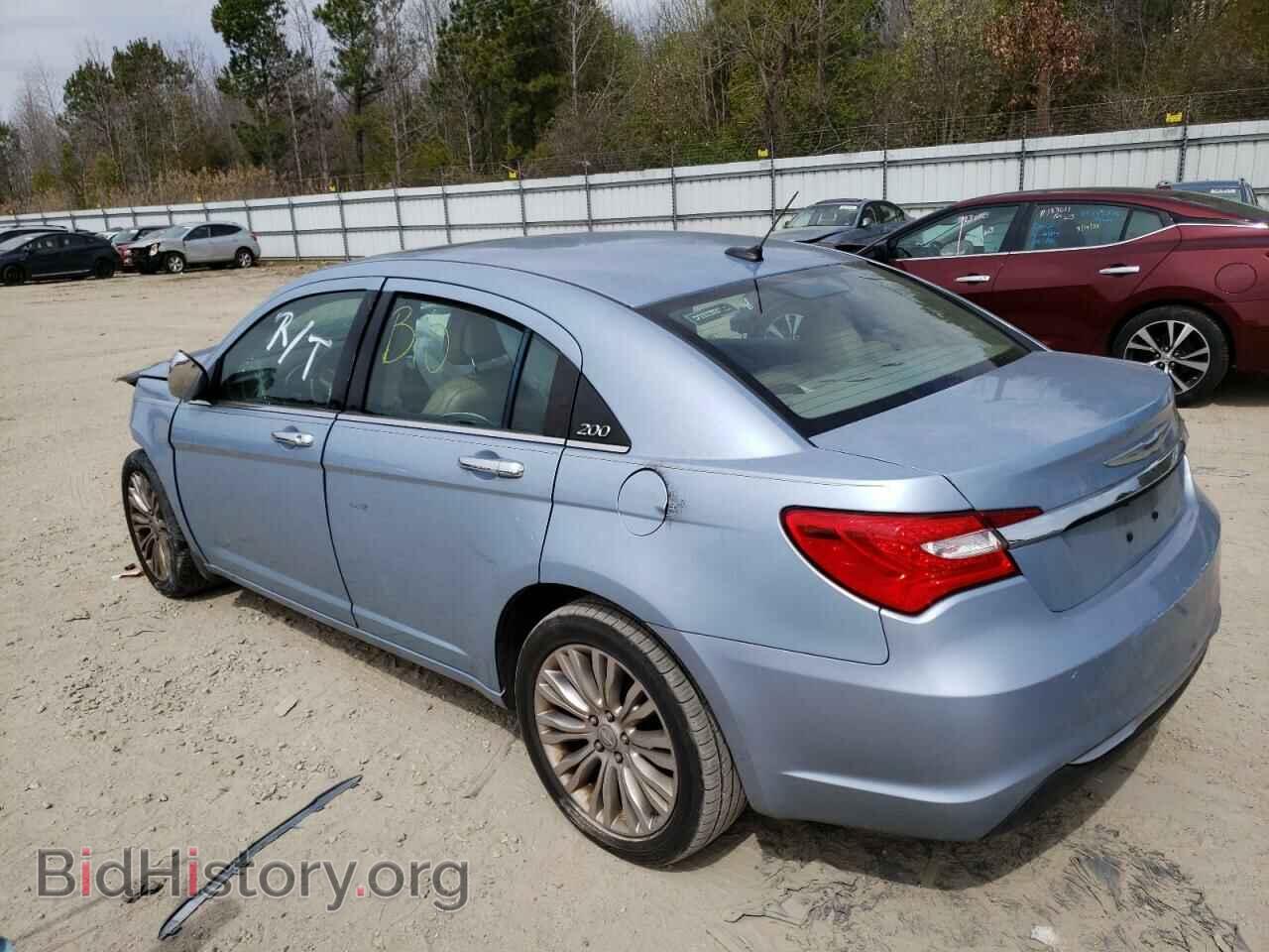 2012 CHRYSLER 200 - VIN: 1C3CCBCB0CN205228 - Фото 2