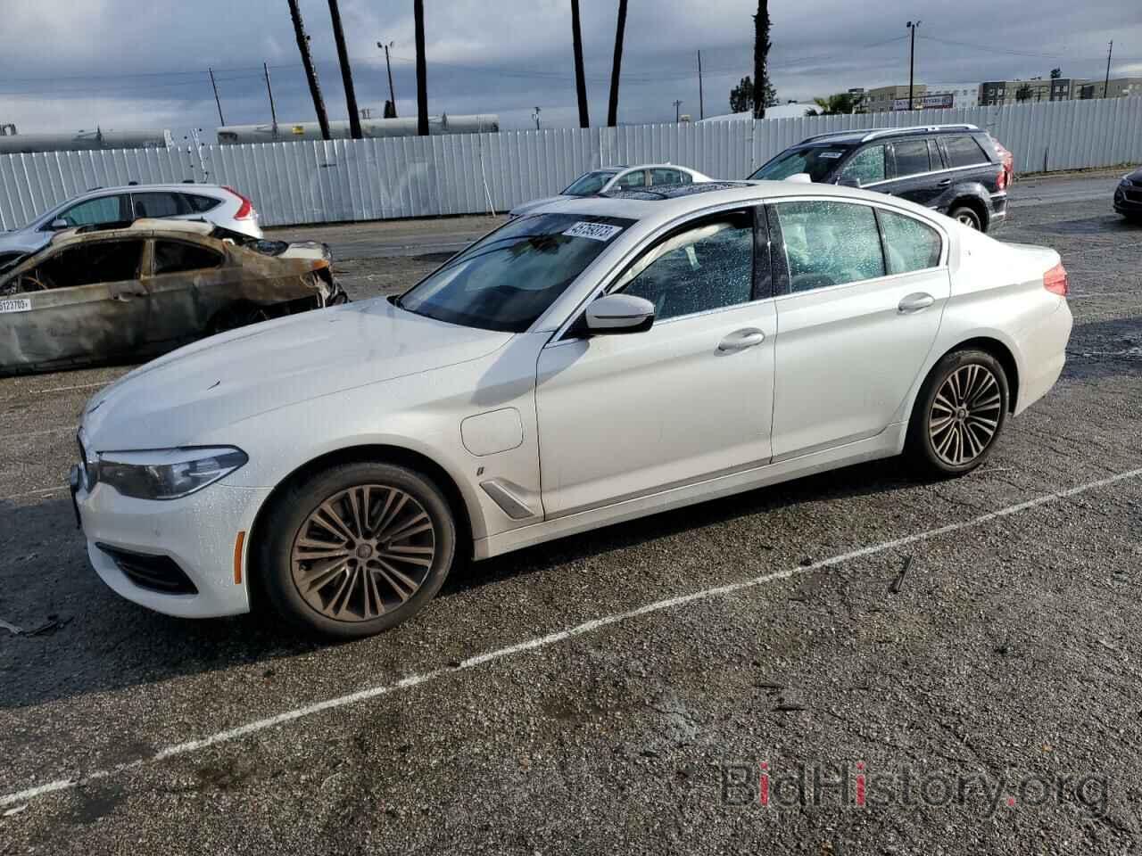 Photo WBAJA9C5XKB398917 - BMW 5 SERIES 2019