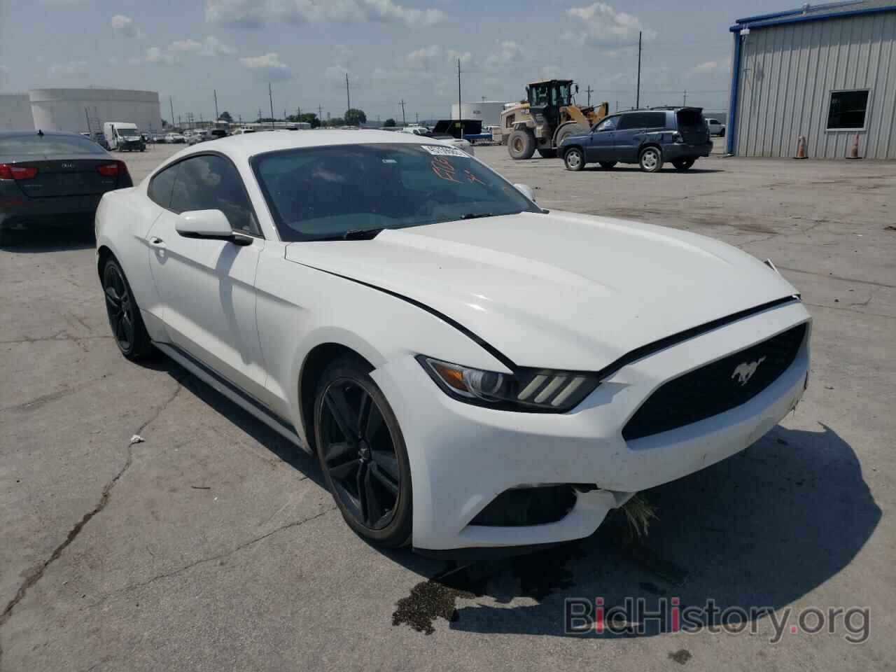 Photo 1FA6P8TH1F5425363 - FORD MUSTANG 2015