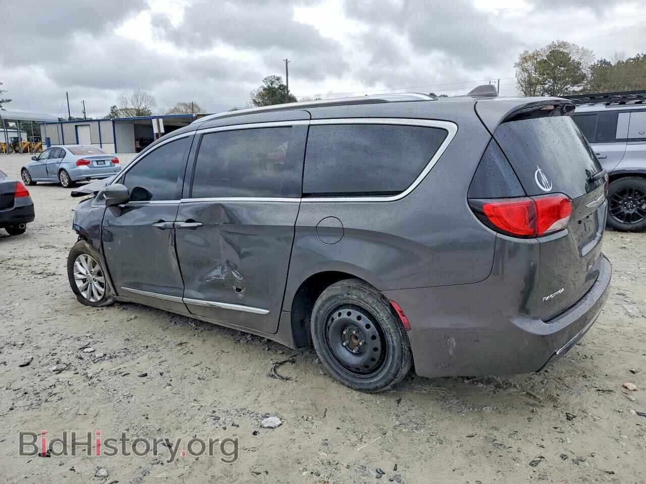 2019 CHRYSLER PACIFICA - VIN: 2C4RC1BG9KR650761 - Фото 2